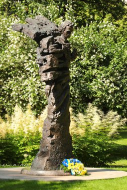 Riga, Letonya - 10 Temmuz 2017: Taras Shevchenko Anıtı, Ukraynalı ünlü şair, yazar, sanatçı, halk ve siyaset figürü.