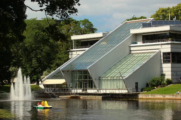 Riga Letonia Julio 2017 Edificio Freeport Riga Authority Canal Ciudad — Foto de Stock