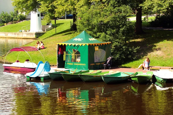 Рига Латвия Июля 2017 Года Гребные Лодки Каяки Городском Канале — стоковое фото