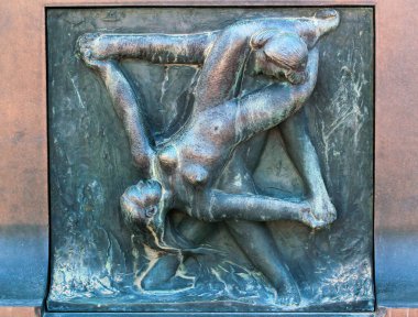 Oslo, Norveç - 26 Haziran 2018: Heykel çalışmaları ve Gustav Vigeland şık Park, popüler turizm Norveç başkenti sanatsal nesneler.