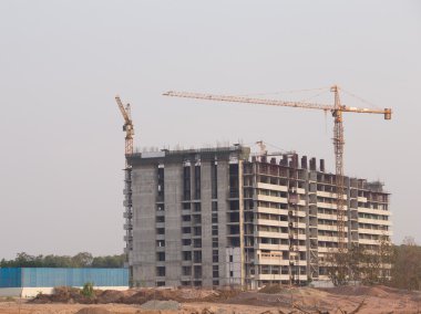 Vinçli inşaat alanı