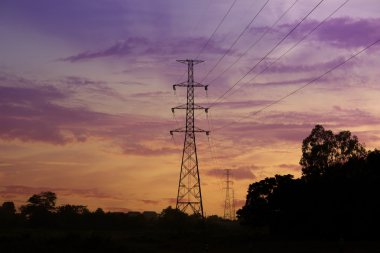 Yüksek gerilim sonrası silüeti