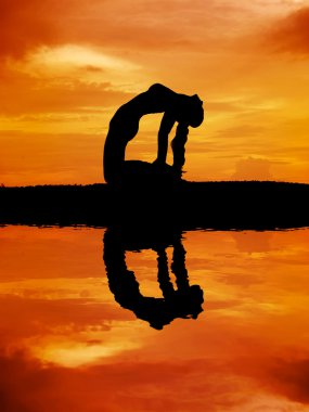 güzel yoga kadın silüeti