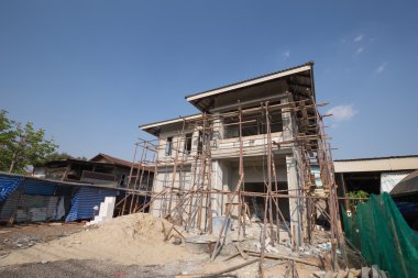 İnşaat alanında yeni evin