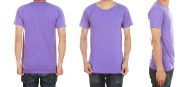 adam boş t-shirt ile 