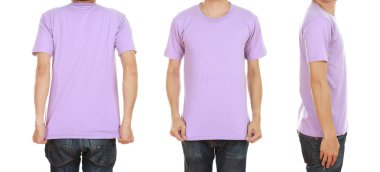 adam boş t-shirt ile 