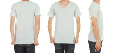 adam boş t-shirt ile 