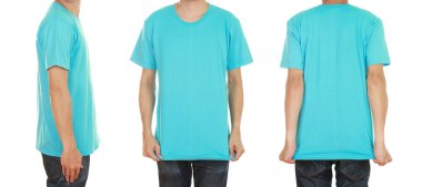 adam boş t-shirt ile 