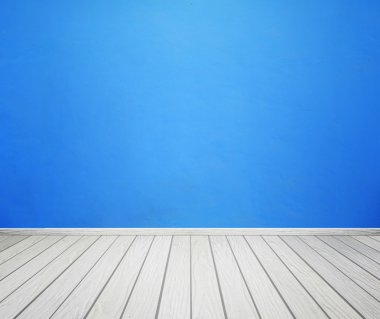 Beton duvar ve ahşap zemin ile oda iç