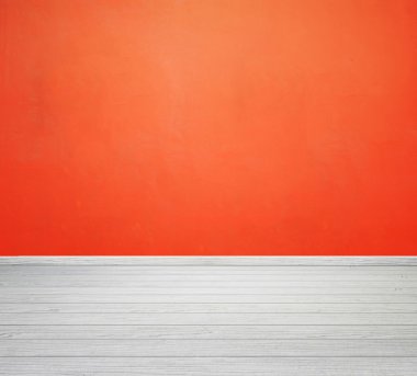 Oda iç turuncu beton duvar ve Beyaz ahşap zemin ile