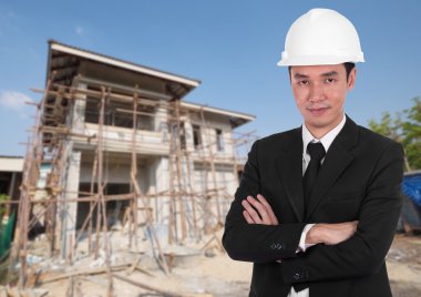 kask içinde geçti, silahlarla ev inşaat backgro mühendisi