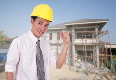 mühendis ile kol kaldırdı, başarılı, hou kavramı kutlama