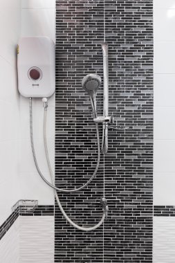 duş ve banyo su ısıtıcı