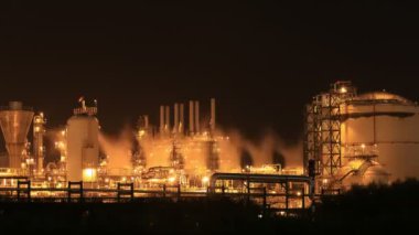 Tayland 'da gece 4k hızlandırılmış petrol rafinerisi sanayi fabrikası