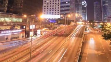 Hong Kong şehrinin zaman aşımı ve gece trafiği