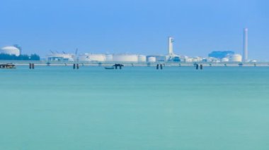 Deniz kabuğu yakınlarındaki elektrik santralinin zaman aşımı, Rayong, Tayland