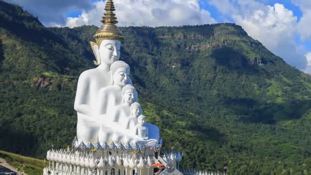 Zeitraffer Von Fünf Buddhas Wat Phra Thad Pha Son Kaew — Stockvideo