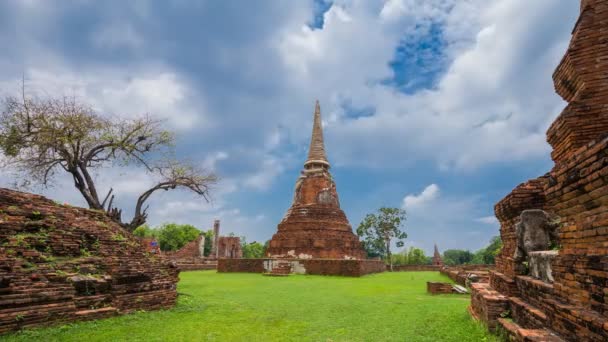 Time Lapse Panning Ruins Wat Mahathat Temple Ayutthaya Historical Park — Αρχείο Βίντεο
