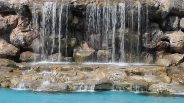 Cachoeira Fluindo Piscina — Vídeo de Stock