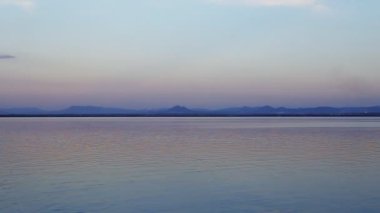 Pa Sak Nehri Dağı (Pa Sak jolasid Barajı görünümünden), Lopburi, Tayland