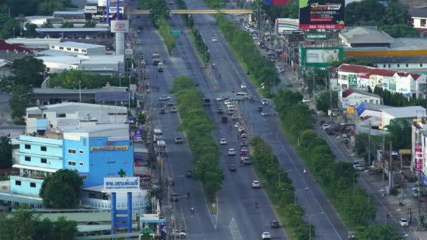 Tayland Nakhon Ratchasima Ilindeki Mittraphap Yolu Nda Trafik — Stok video