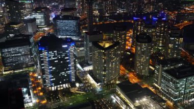 Yokohama Şehri 'nin gece hava manzarası, Yokohama Şehir Kulesi' nden manzara, Japonya