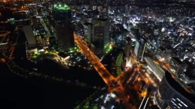 Yokohama Şehri 'nin gece hava manzarası, Yokohama Şehir Kulesi' nden manzara, Japonya