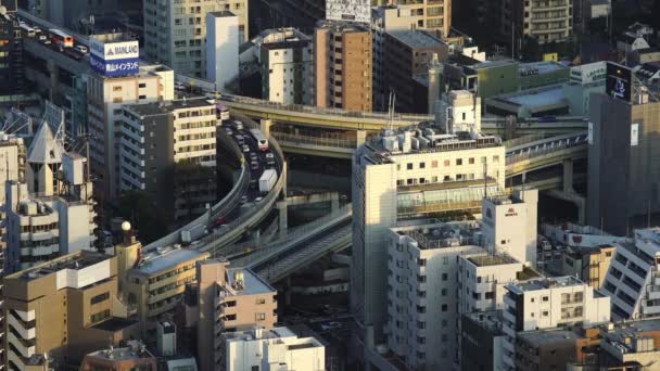 Flygfoto Över Metropolitan Expressway Korsning Och Stad Från Roppongi Kullar — Stockvideo