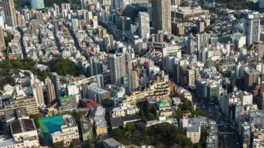 Metropolitan Otoyolu kavşağı yolu ve şehir Tokyo, Japonya 'da zaman aşımı