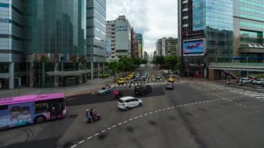 Taipei, Tayvan - 9 Haziran 2019: Taipei, Tayvan 'da trafiğin zaman aşımı