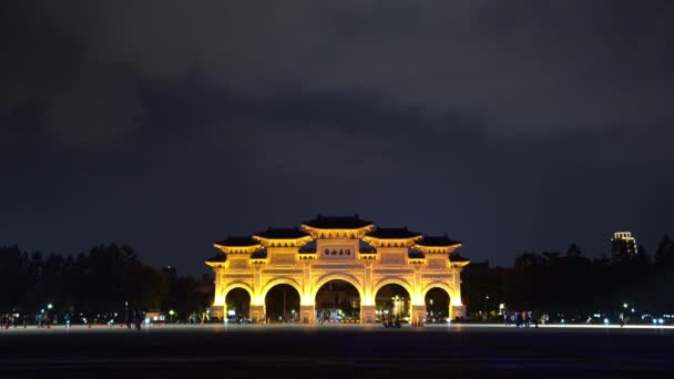 Liberty Square Portão Principal Chiang Kai Shek Memorial Hall Noite — Vídeo de Stock