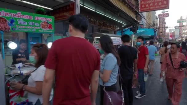 Bangkok Thailand Aug 2020 Massor Människor Yaowarat Väg Efter Covid — Stockvideo
