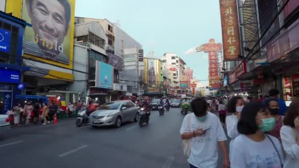 Bangkok Thailand Aug 2020 Crowded People Yaowarat Road Covid Virus — Stock Video