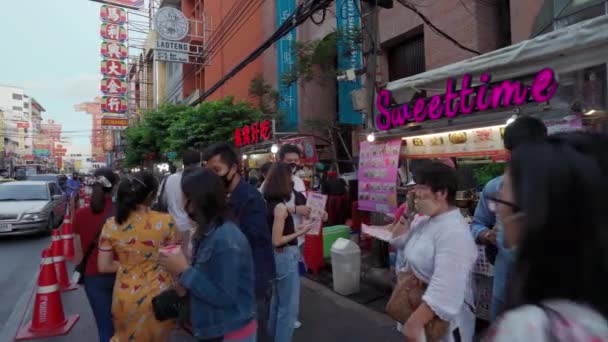 Bangkok Thailandia Agosto 2020 Pieno Persone Sulla Strada Yaowarat Dopo — Video Stock