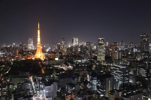 Vista superior da paisagem urbana de Tóquio à noite — Fotografia de Stock