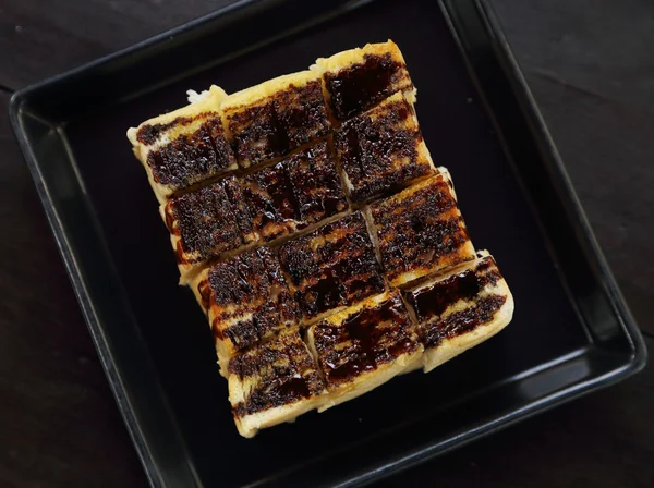 Pan horneado con crema de chocolate — Foto de Stock