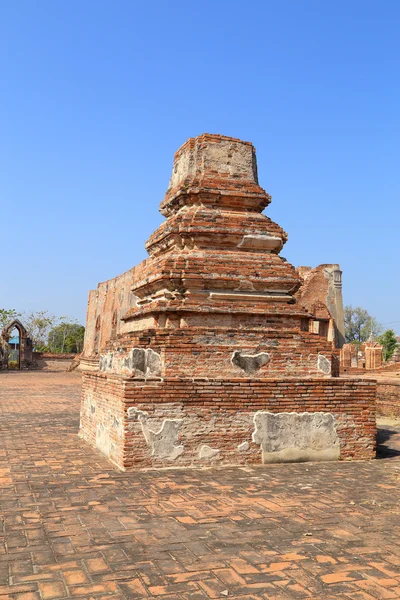 Wat Khudeedao, la ruine d'un temple bouddhiste dans l'Ayutthaya h — Photo