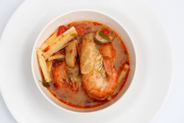 Tom Yum Goong - Tay sıcak ve baharatlı karides çorbası — Stok fotoğraf