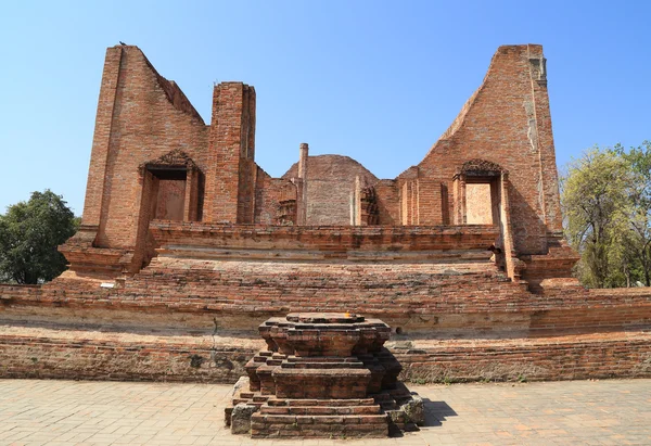 Ubosot (Salle de l'ordination) à Wat Mahaeyong, la ruine d'un Bouddhisme — Photo