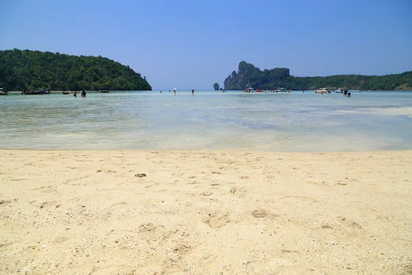 Loh dalum beach, phi-phi don insel — Stockfoto