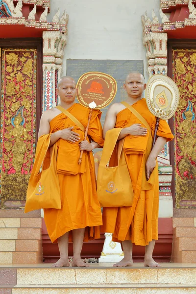 Ordination ceremony that change the Thai young men to be the new — Stok fotoğraf