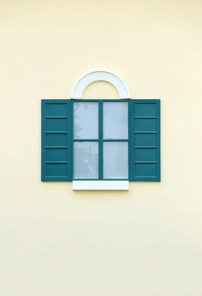 Vintage ventana con fondo de pared —  Fotos de Stock