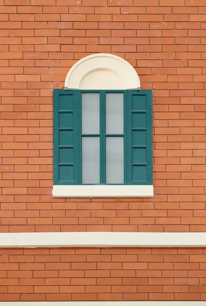 Vintage ventana con fondo de pared — Foto de Stock