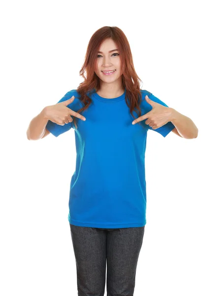 Junge schöne Frau mit leerem T-Shirt — Stockfoto