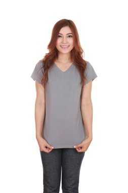 genç güzel kadın, boş t-shirt 