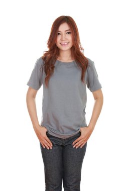 genç güzel kadın, boş t-shirt 