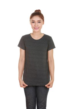 genç güzel kadın, boş t-shirt 