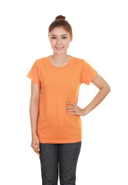 genç güzel kadın, boş t-shirt 