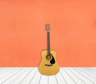 boş boş odada gitar