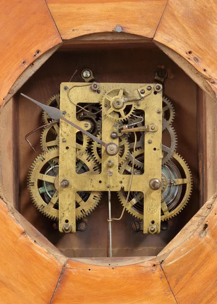 老式时钟的齿轮 — 图库照片